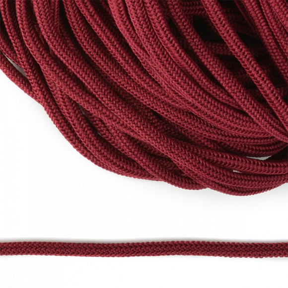 Шнур круглый полиэфир 04мм арт. 1с-36 цв.048 бордо уп.200м Шнур круглый полиэфир 04мм арт. 1с-36 цв.048 бордо уп.200м