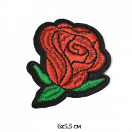 Термоаппликации вышитые арт.TBY.2193 Красная роза 6х5,5см, уп.10шт
