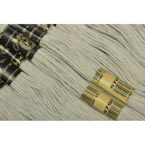 Нитки мулине цв.6700 св.серый 12х10м С-Пб Нитки мулине цв.6700 св.серый 12х10м С-Пб