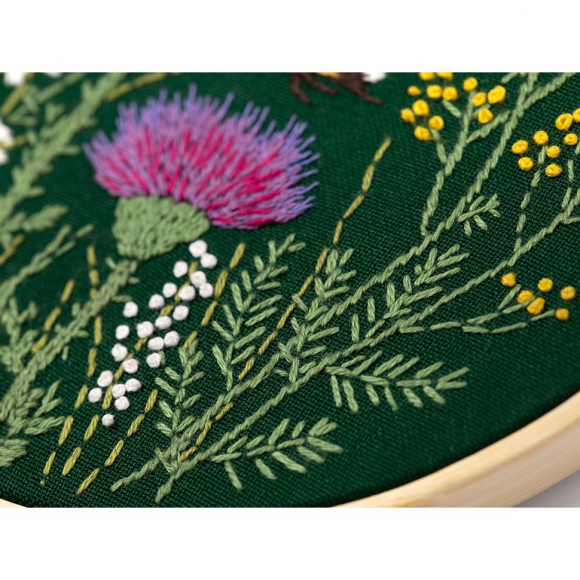 Набор для вышивания PANNA Живая картина арт. JK-2233 Шмель и чертополох 13х13 см