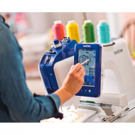 Вышивальная машина Brother VR