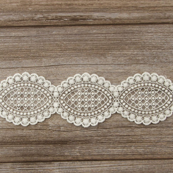 Вышивка на тюле, 7 мм, цвет белый