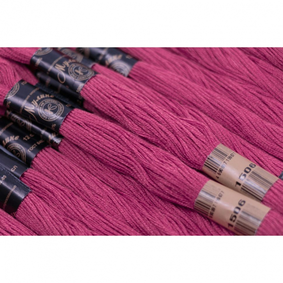 Нитки мулине цв.1506 12х10м С-Пб Нитки мулине цв.1506 12х10м С-Пб