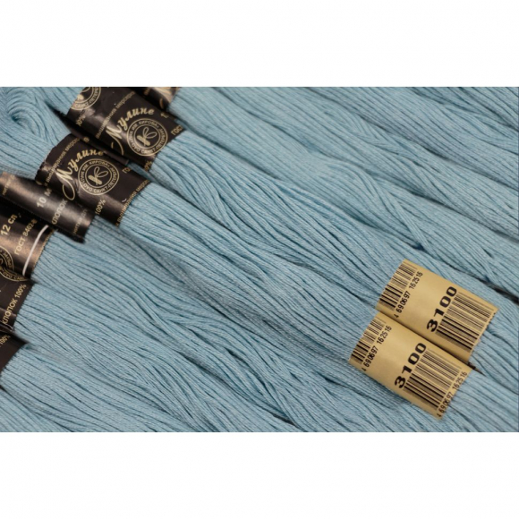 Нитки мулине цв.3100 12х10м голубой С-Пб