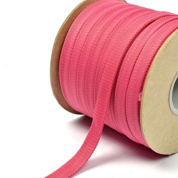 Шнур плоский полиэфир 12-15мм арт. 06с2341 цв.ярк.розовый уп.50м