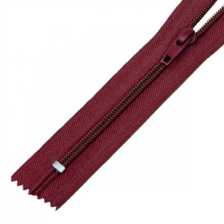 Молния MaxZipper пласт. спираль №5-N 18см н/р цв.F179 бордовый уп.50шт