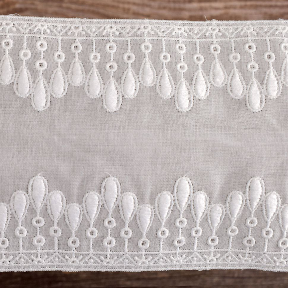 Шитье-вышивка на батисте, прошва, 100 мм, цвет белый