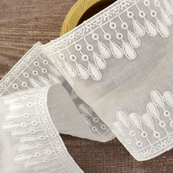 Шитье-вышивка на батисте, прошва, 100 мм, цвет белый