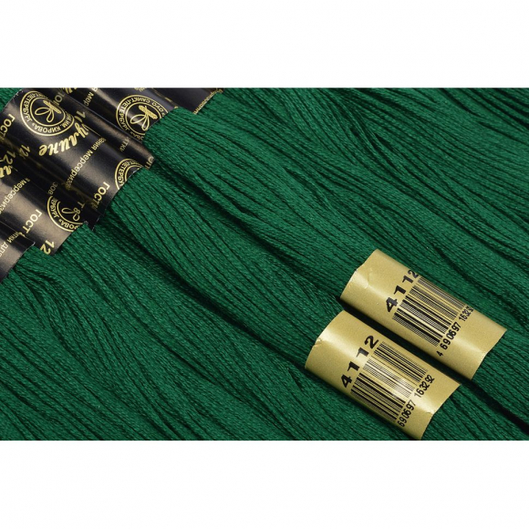 Нитки мулине цв.4112 зеленый 12х10м С-Пб