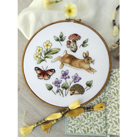 Книга "Вышиваем гладью. Поэзия природы" Триш Бурр