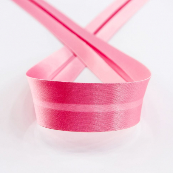 Косая бейка атласная 30 мм, 25 м, цвет 06, розово-персиковый