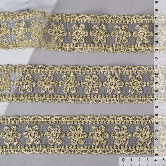 Кружево на сетке арт.TBY DQ80A шир.50мм цв.черный/золото уп.13,71м
