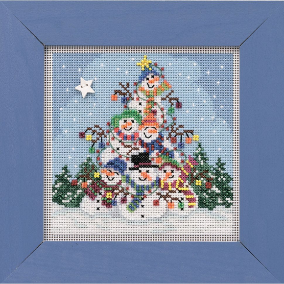 Набор для вышивания бисером MILL HILL Груда снеговиков 13,33х13,33 см