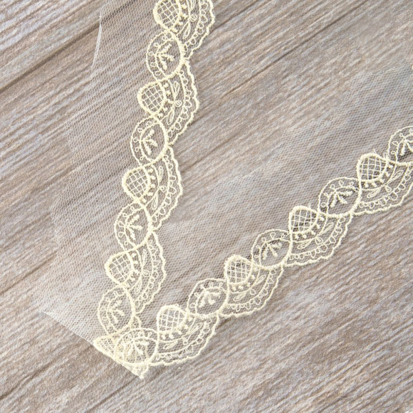 177941_Вышивка на тюле, 36 мм, цвет экрю