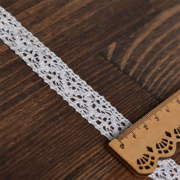 Тесьма вязаная KRUZHEVO 20мм TBY-5237 Тонкая нить цв.02 белый уп.10м