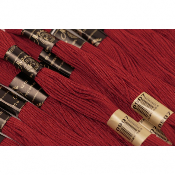 Нитки мулине цв.0907 т.красный 12х10м С-Пб
