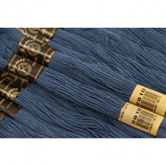 Нитки мулине цв.2810 12х10м синий С-Пб