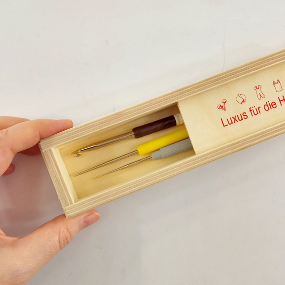 8021_Органайзер addi для крючков, деревянный, 19 х 5 х 3 см