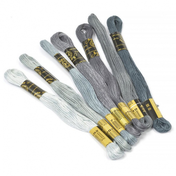 Нитки мулине Цветик-семицветик 10м арт. ПНК набор 7 мотков №8-серый лепесток