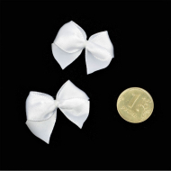 Бантики пришивные арт.MJ.RF.072.01 1,5см цв.01 белый уп.100шт Бантики пришивные арт.MJ.RF.072.01 1,5см цв.01 белый уп.100шт