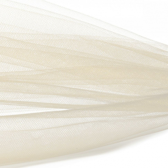 Фатин Кристалл средней жесткости блестящий арт.K.TRM шир.300см, 100% полиэстер цв.105 К уп.50м - слоновая кость Фатин Кристалл средней жесткости блестящий арт.K.TRM шир.300см, 100% полиэстер цв.105 К уп.50м - слоновая кость