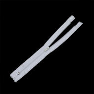 Молния MaxZipper пласт. юбочная №3, 30см, цв.F101 (101) белый уп.100шт