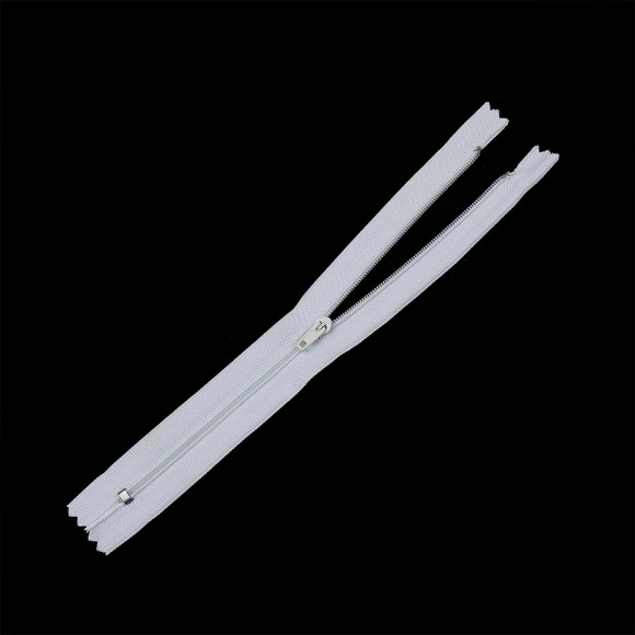 Молния MaxZipper пласт. юбочная №3, 30см, цв.F101 (101) белый уп.100шт
