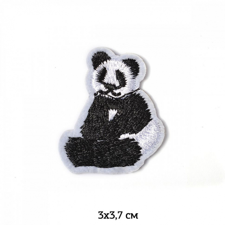Термоаппликации вышитые арт.TBY.2207 Панда 3х3,7см, уп.10шт