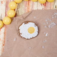 Набор для вышивания KLART арт. 10-014 Брошь. Яичница 5х4,5 см