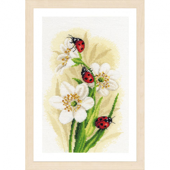 Набор для вышивания LANARTE арт.PN-0191875 Парад божьих коровок 22х33 см Набор для вышивания LANARTE арт.PN-0191875 Парад божьих коровок 22х33 см