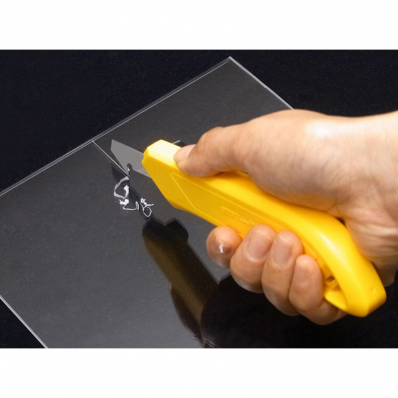 190064_Нож для пластика усиленный с лезвиями в комплекте Olfa