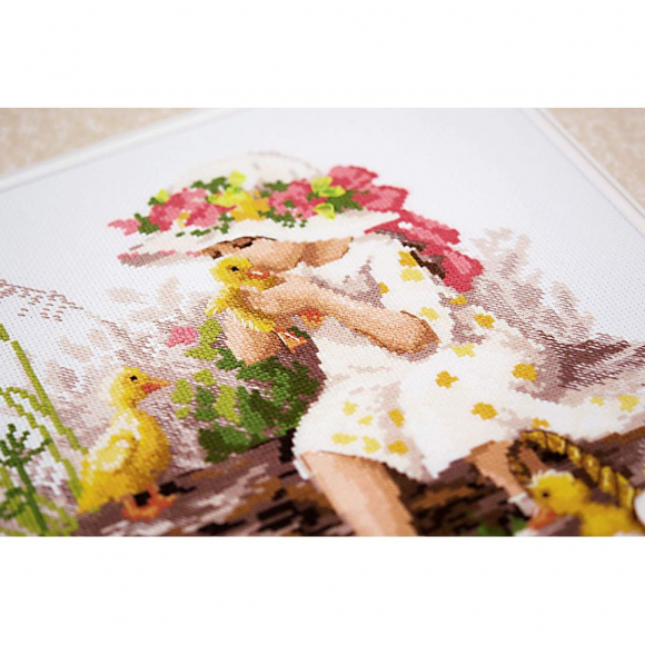 Набор для вышивания РИОЛИС арт.1781 Девочка с утятами 30х30 см