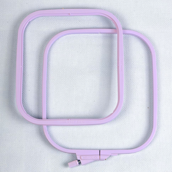 Пяльцы-рамка NURGE арт.NUR.170-12/3 пластиковые 145х165 цв.фиолетовый