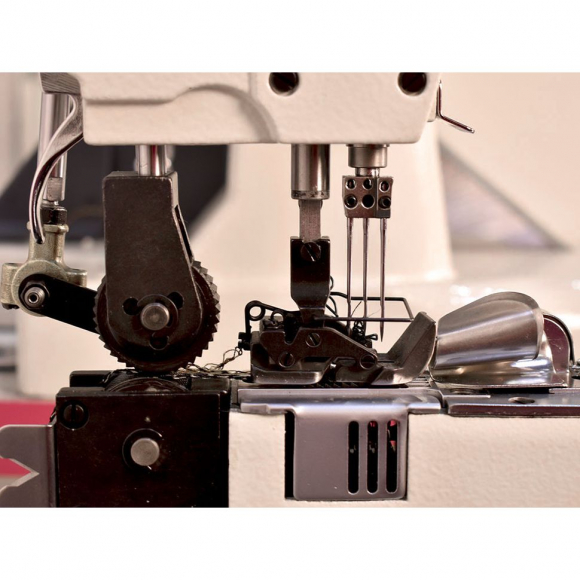 Промышленная швейная машина с П-образной платформой, пуллером и встроенным сервоприводом Aurora A-9280D-PL