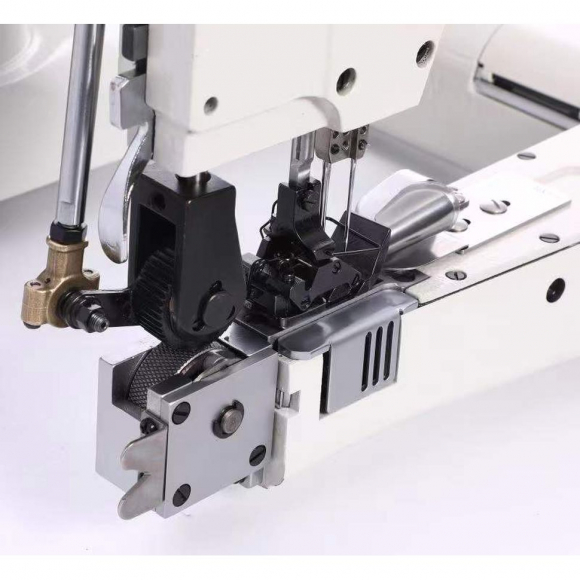 Промышленная швейная машина с П-образной платформой, пуллером и встроенным сервоприводом Aurora A-9280D-PL