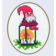 Набор для вышивания PERMIN арт.17-0212 Открытка Гномик и фонарь 9х13 см