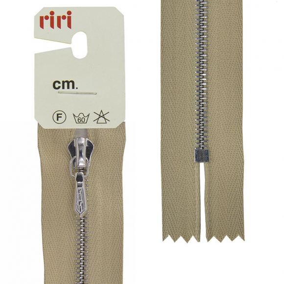 137509_Молния металл, Ni, слайдер Tropf, 4 мм, неразъёмная карманная, 18 см, цвет 2230, светло-бежевый