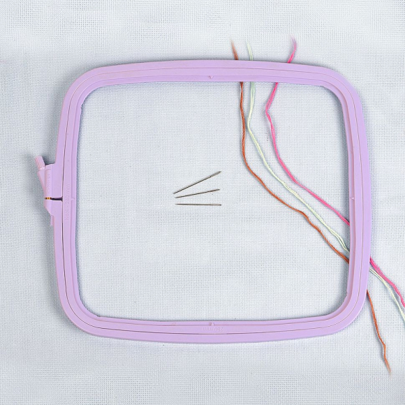 Пяльцы-рамка NURGE арт.NUR.170-14/3 пластиковые 250х280 цв.фиолетовый