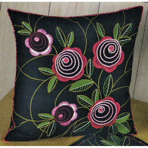 Набор для вышивания PERMIN арт.83-6610 Подушка Розы на черном 45х45 см