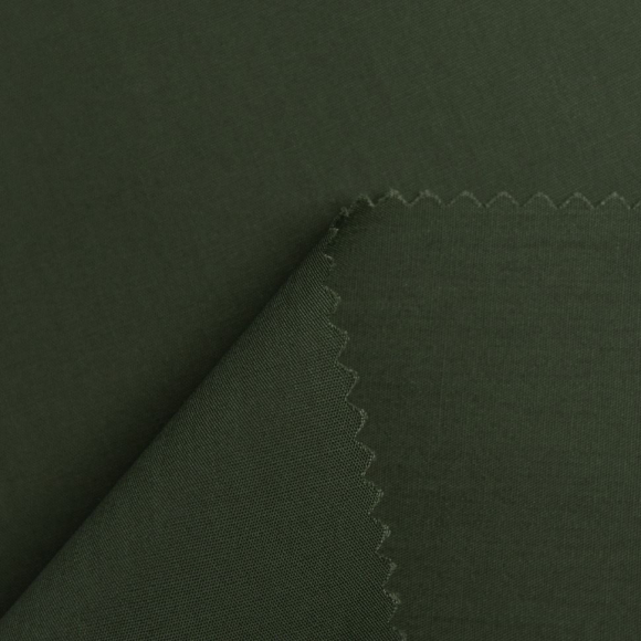 Ткань рубашечная 115 г кв.м 65% полиэстер, 35% хлопок шир.150 см арт.Р.32702.31 цв.31 зеленый уп.25м