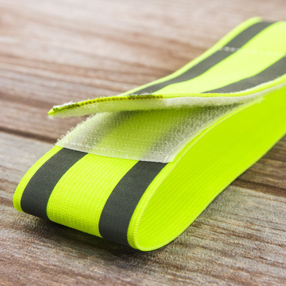 Комплект светоотражающих аппликаций + манжета, "рожица и мяч" Комплект светоотражающих аппликаций + манжета, "рожица и мяч"