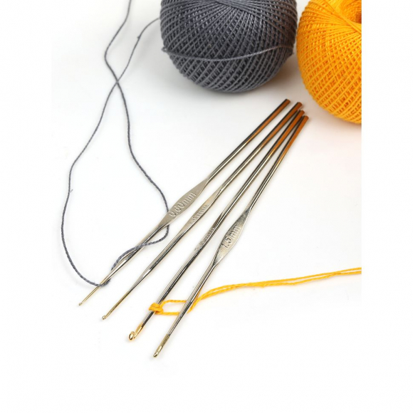 Набор крючков для вязания Maxwell Gold односторонние с золотой головкой арт.MAXW.38627 (0.6 мм/ 1.0 мм/ 1.5 мм/ 2.0 мм)