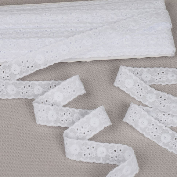 Кружево шитье хлопок KRUZHEVO арт.TBY.1478 шир.17мм цв.01 белый, уп.13,71м