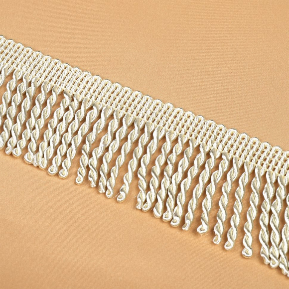 Бахрома для штор арт.0390-0910 цв.6343 шир.62мм цв.молочный уп.10м