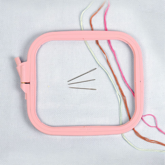 Пяльцы-рамка NURGE арт.NUR.170-12/4 пластиковые 145х165 цв.розовый