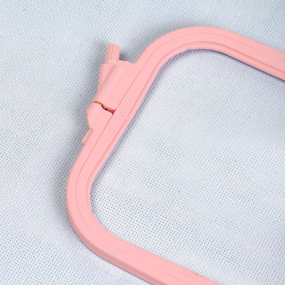 Пяльцы-рамка NURGE арт.NUR.170-12/4 пластиковые 145х165 цв.розовый