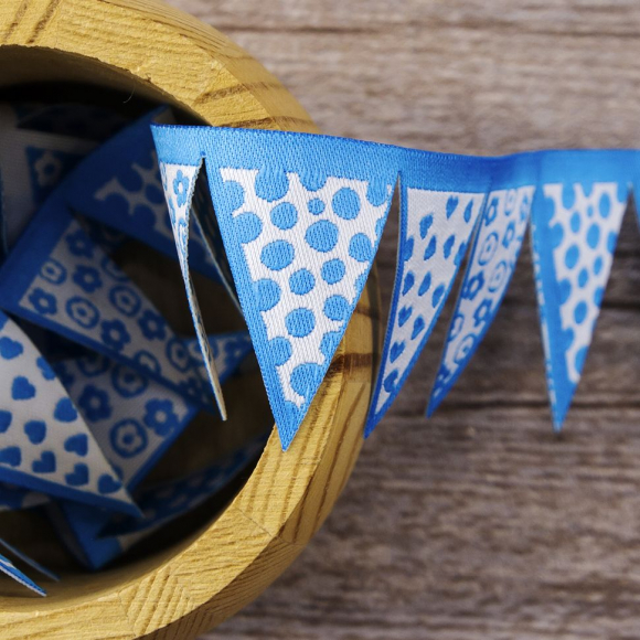 109301_Лента жаккард "Флажки" SAFISA, 36 мм, 15 м, цвет 01