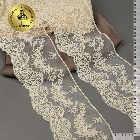 Кружево на жесткой сетке матовая нить арт.TBY.BL.40466 шир.130мм цв.бежевый уп.13,71м