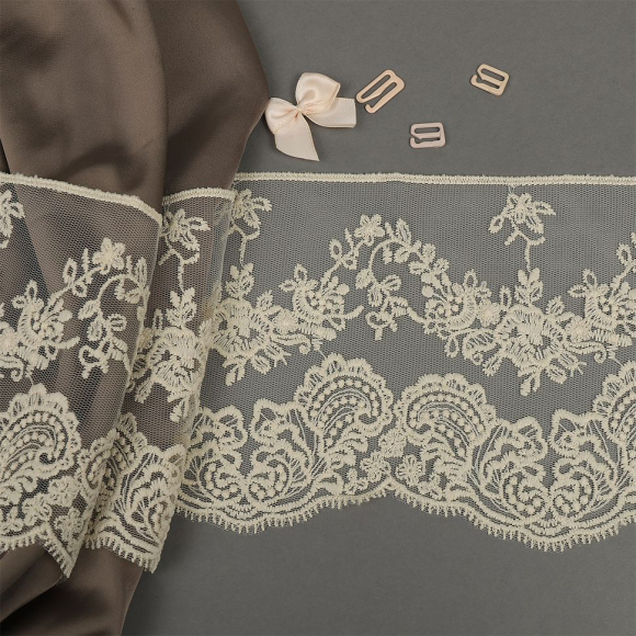 Кружево на жесткой сетке матовая нить арт.TBY.BL.40466 шир.130мм цв.бежевый уп.13,71м