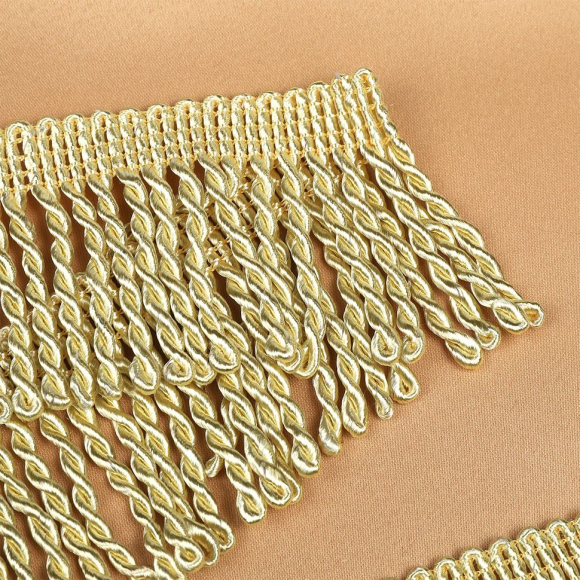 Бахрома для штор арт.0390-0910 цв.6346 шир.62мм цв.шампань уп.10м Бахрома для штор арт.0390-0910 цв.6346 шир.62мм цв.шампань уп.10м